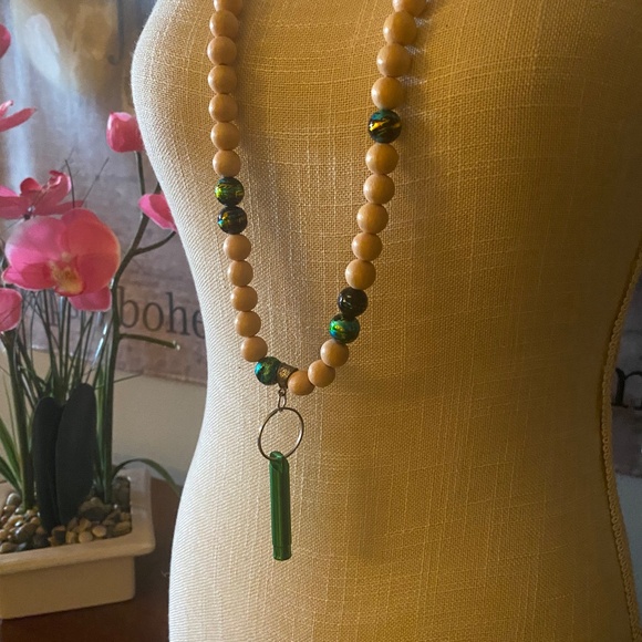 WHISTLE ME - Picture 2 of 4